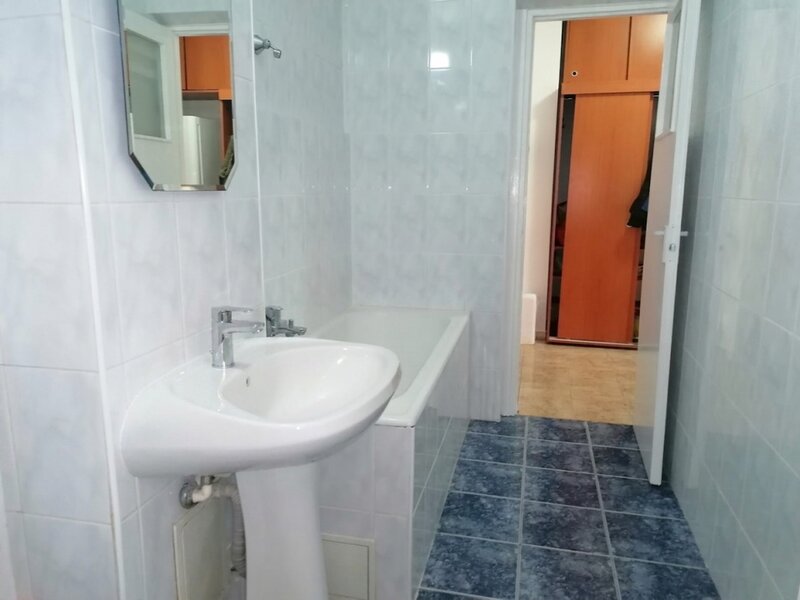 Titan Apartament 2 camere, Etaj 5, prima inchiriere, metrou Titan